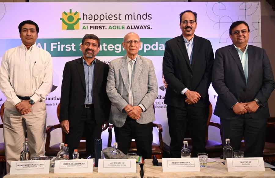 Venkatraman Narayanan MD Joseph Anantharaju, Co-Chairman & CEO_ Ashok Soota, Chairman & Chief Mentor_ Sridhar Mantha CEO GBS & Praveen RP Co-CEO GBS, Happiest Minds Technologies